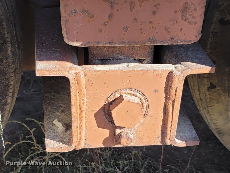 image for item LL9563 1978 Mill  equipment trailer