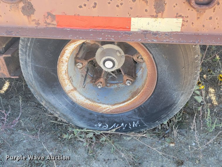 image for item LL9563 1978 Mill  equipment trailer