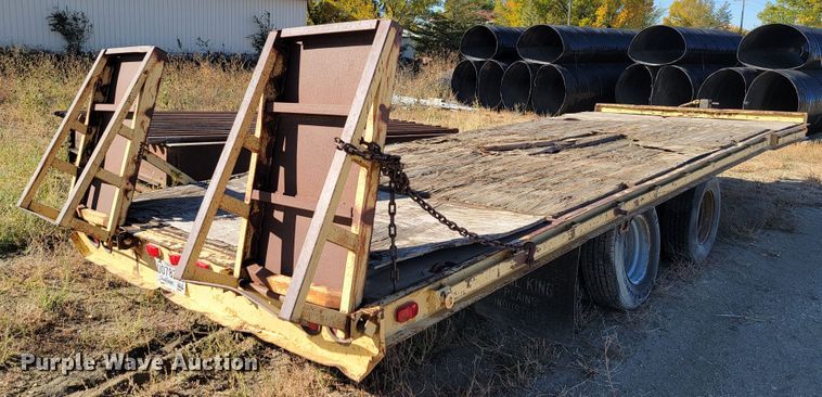 image for item LL9564 1978  tilt deck equipment trailer