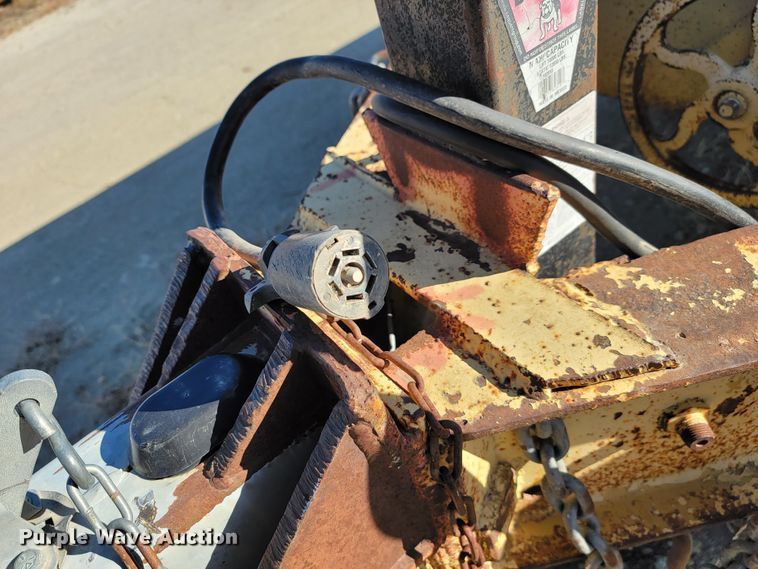 image for item LL9564 1978  tilt deck equipment trailer