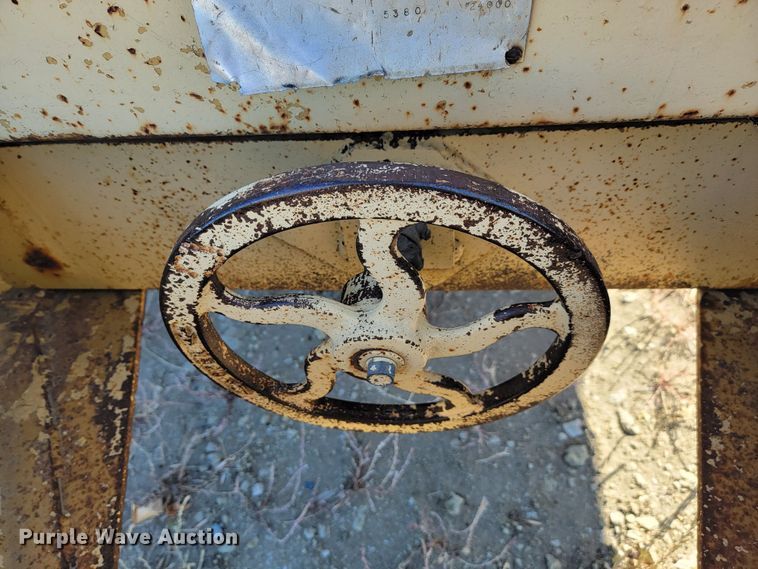 image for item LL9564 1978  tilt deck equipment trailer