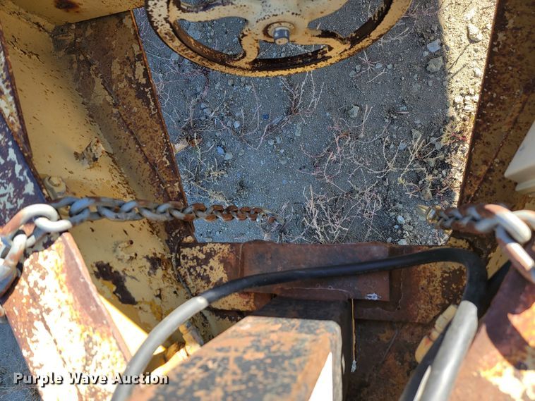 image for item LL9564 1978  tilt deck equipment trailer