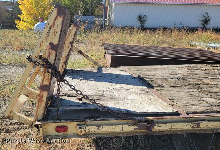 image for item LL9564 1978  tilt deck equipment trailer