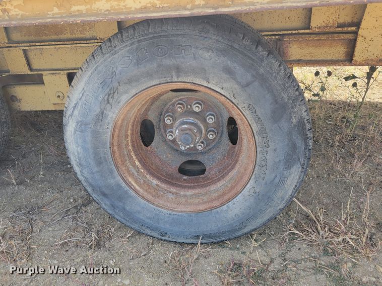 image for item LL9564 1978  tilt deck equipment trailer