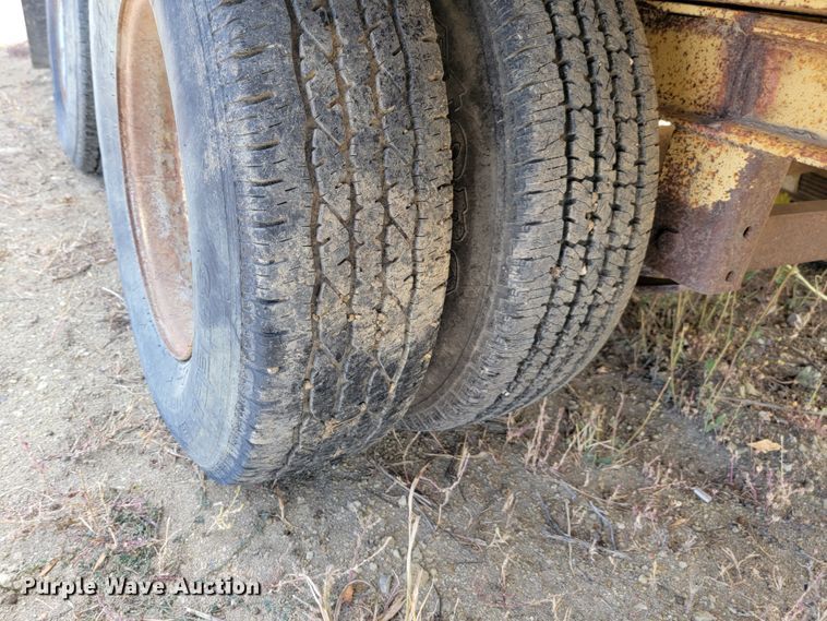 image for item LL9564 1978  tilt deck equipment trailer