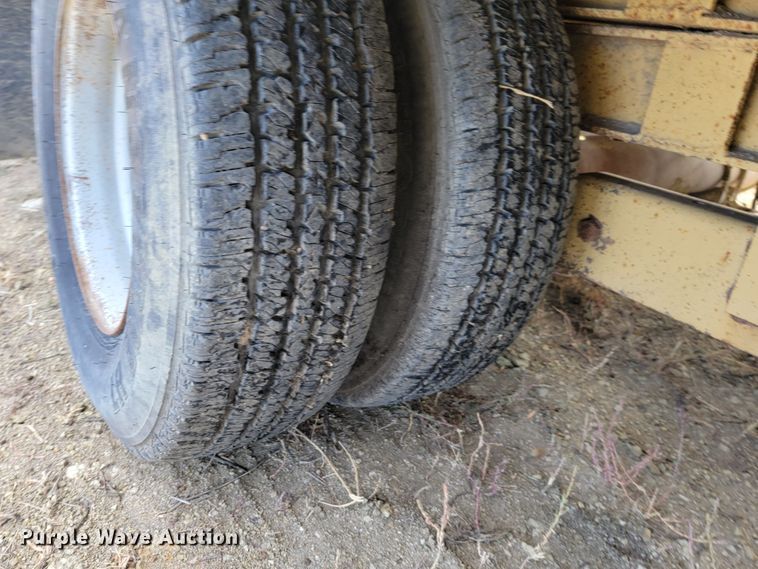 image for item LL9564 1978  tilt deck equipment trailer