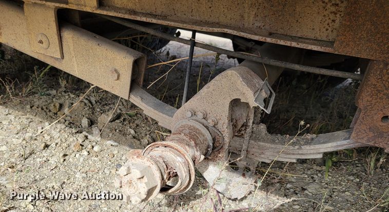 image for item LL9564 1978  tilt deck equipment trailer