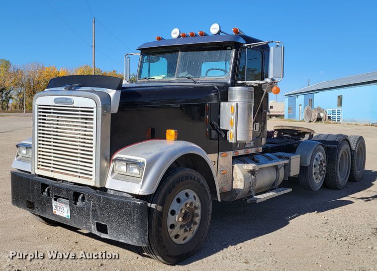 image for item LL9565 2008 Freightliner Classic XL  semi truck