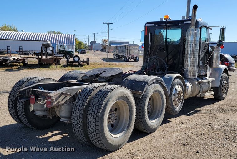 image for item LL9565 2008 Freightliner Classic XL  semi truck