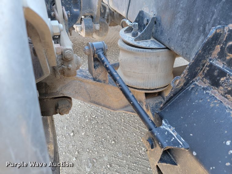 image for item LL9565 2008 Freightliner Classic XL  semi truck