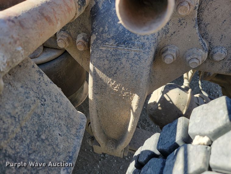 image for item LL9565 2008 Freightliner Classic XL  semi truck