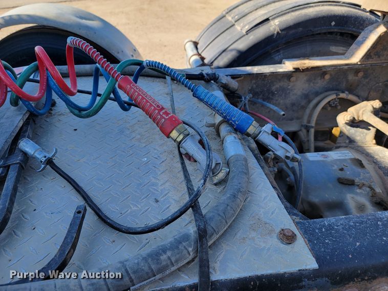 image for item LL9565 2008 Freightliner Classic XL  semi truck