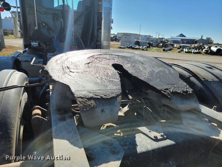 image for item LL9565 2008 Freightliner Classic XL  semi truck