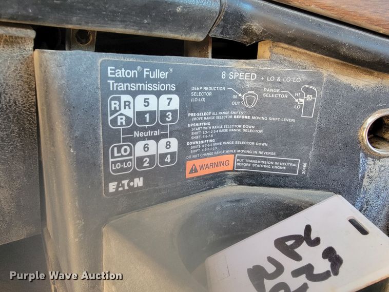 image for item LL9565 2008 Freightliner Classic XL  semi truck