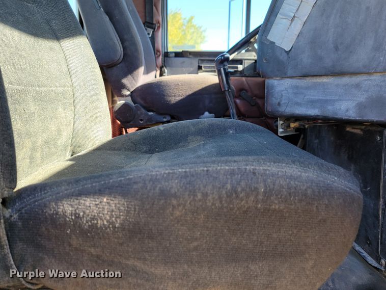 image for item LL9565 2008 Freightliner Classic XL  semi truck