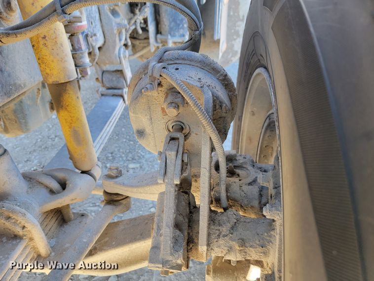 image for item LL9565 2008 Freightliner Classic XL  semi truck