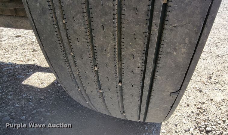 image for item LL9565 2008 Freightliner Classic XL  semi truck