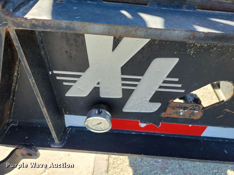 image for item LL9568 2000 XL Specialized Trailers XL110 HDE  lowboy equipment trailer