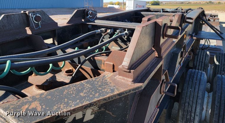 image for item LL9568 2000 XL Specialized Trailers XL110 HDE  lowboy equipment trailer