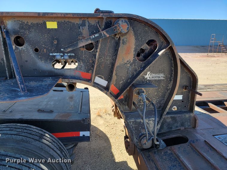 image for item LL9568 2000 XL Specialized Trailers XL110 HDE  lowboy equipment trailer