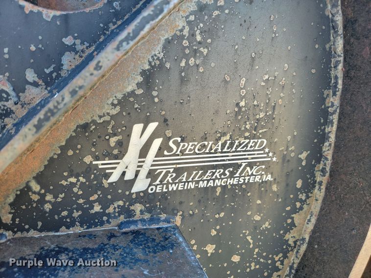 image for item LL9568 2000 XL Specialized Trailers XL110 HDE  lowboy equipment trailer