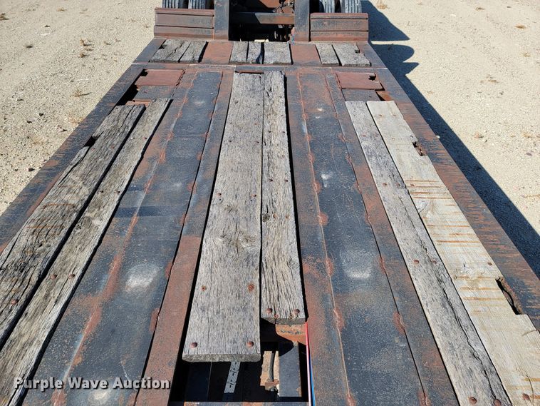 image for item LL9568 2000 XL Specialized Trailers XL110 HDE  lowboy equipment trailer