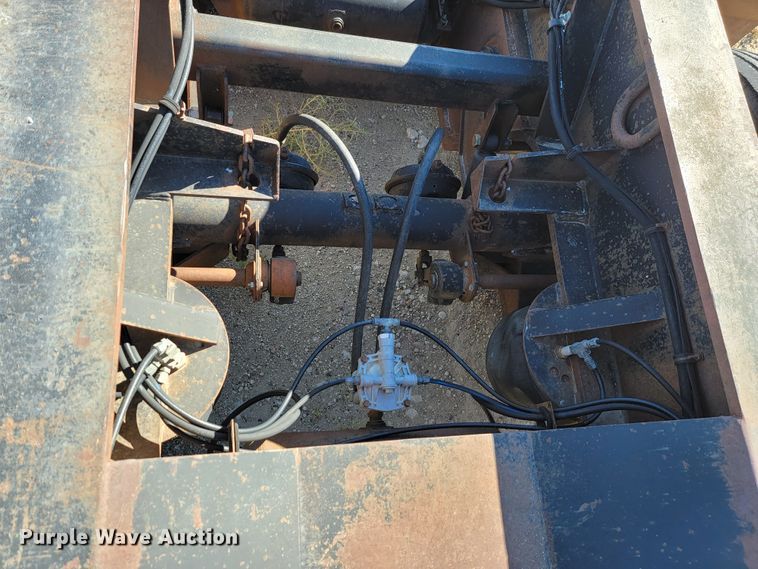 image for item LL9568 2000 XL Specialized Trailers XL110 HDE  lowboy equipment trailer