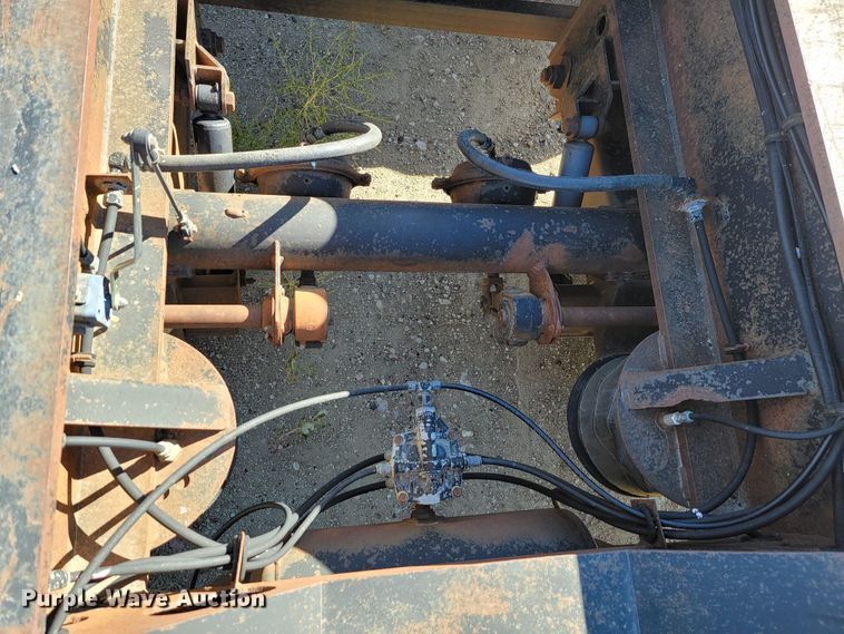 image for item LL9568 2000 XL Specialized Trailers XL110 HDE  lowboy equipment trailer