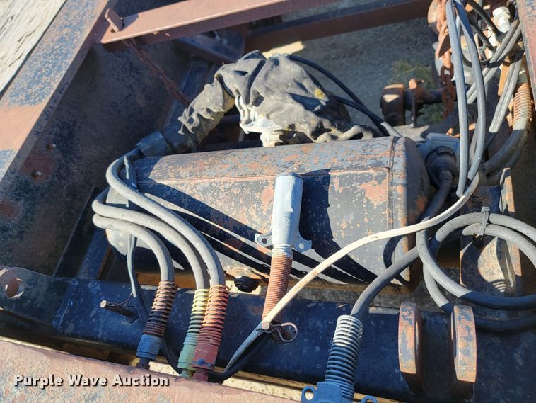 image for item LL9568 2000 XL Specialized Trailers XL110 HDE  lowboy equipment trailer