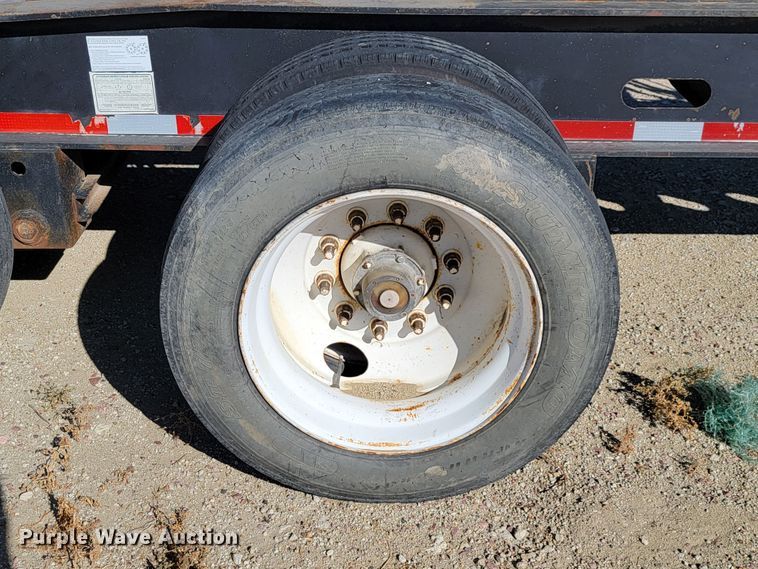 image for item LL9568 2000 XL Specialized Trailers XL110 HDE  lowboy equipment trailer