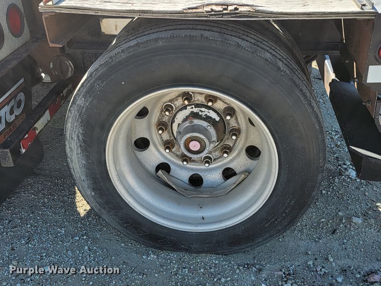 image for item LL9568 2000 XL Specialized Trailers XL110 HDE  lowboy equipment trailer