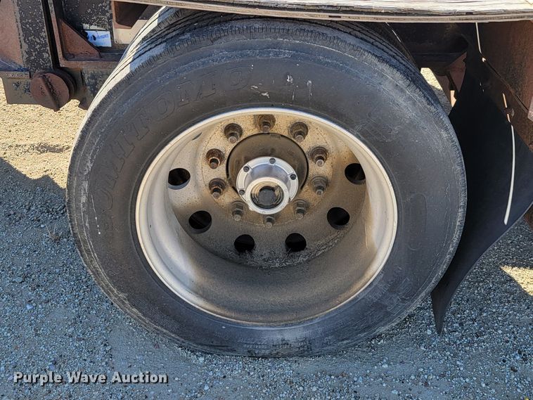 image for item LL9568 2000 XL Specialized Trailers XL110 HDE  lowboy equipment trailer