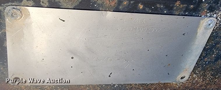 image for item LL9568 2000 XL Specialized Trailers XL110 HDE  lowboy equipment trailer