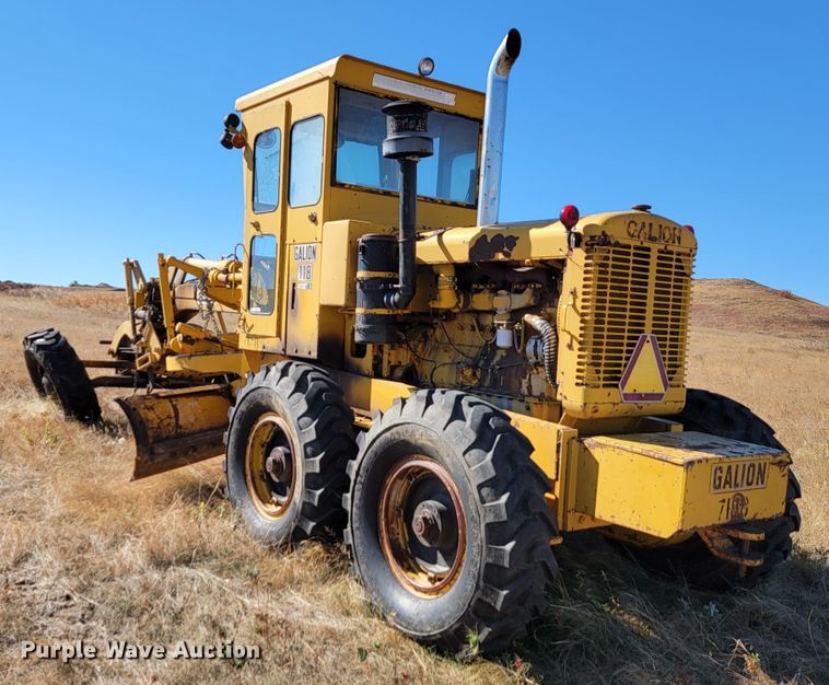 image for item LL9569 1967 Galion 118 Series B  rigid frame motor grader