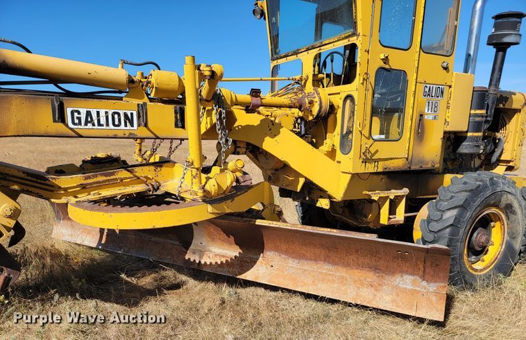 image for item LL9569 1967 Galion 118 Series B  rigid frame motor grader