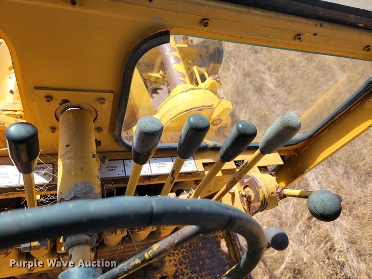 image for item LL9569 1967 Galion 118 Series B  rigid frame motor grader