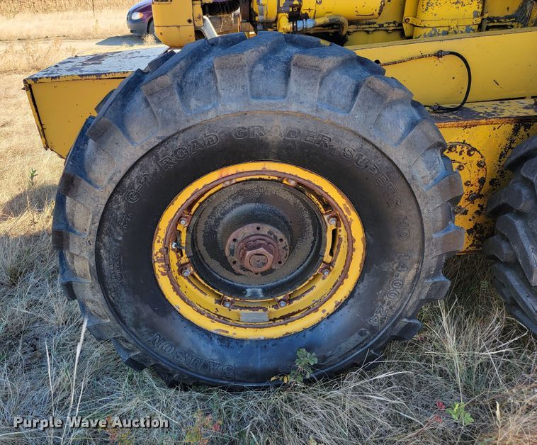 image for item LL9569 1967 Galion 118 Series B  rigid frame motor grader