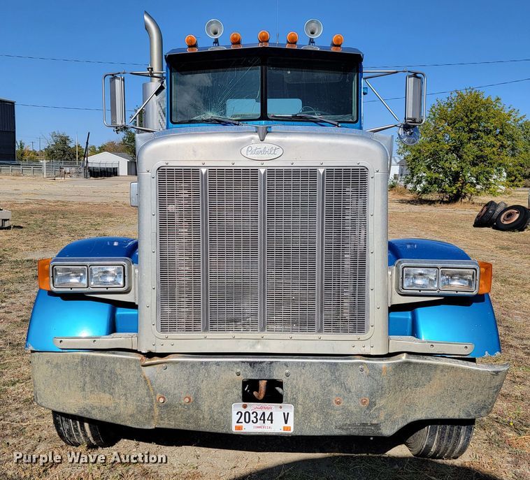 image for item LL9583 1996 Peterbilt 378  semi truck