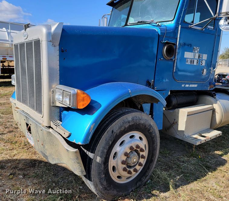 image for item LL9583 1996 Peterbilt 378  semi truck