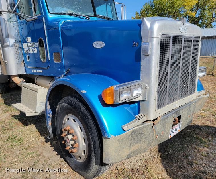 image for item LL9583 1996 Peterbilt 378  semi truck
