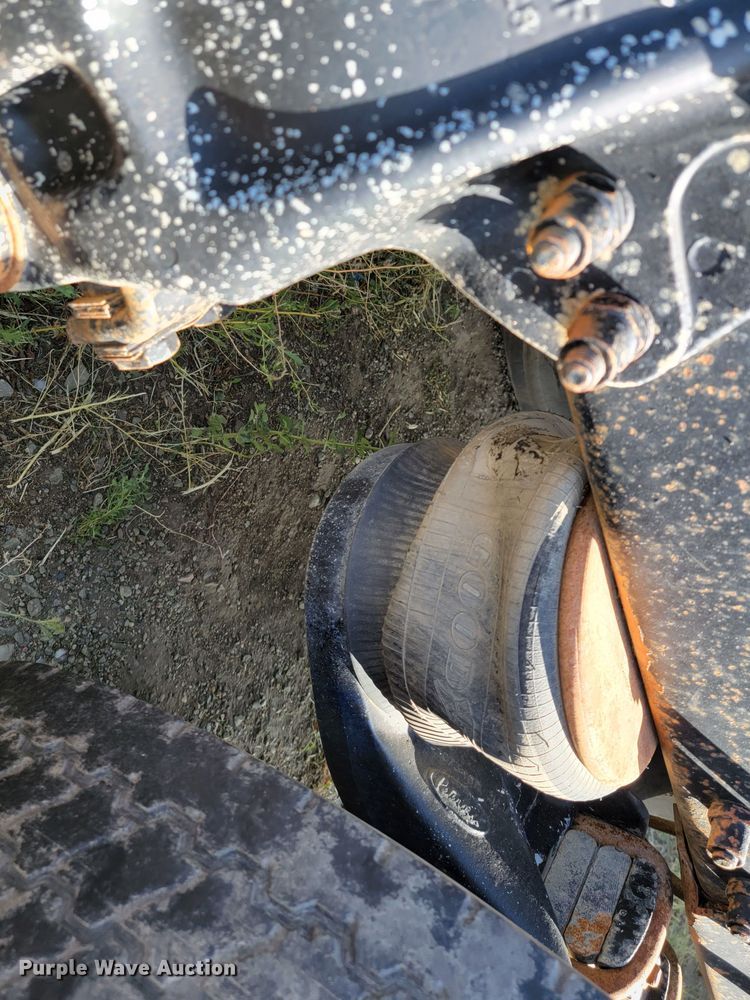 image for item LL9583 1996 Peterbilt 378  semi truck