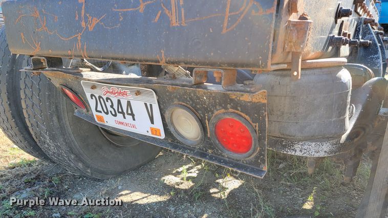 image for item LL9583 1996 Peterbilt 378  semi truck