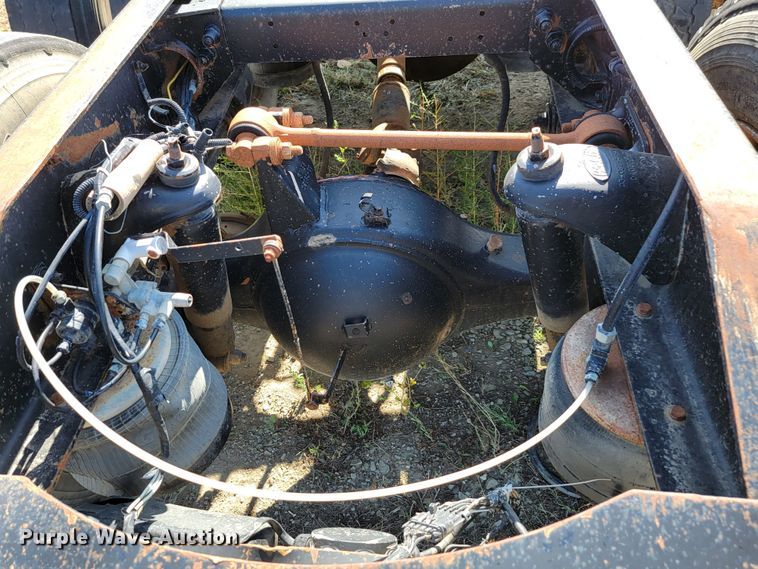 image for item LL9583 1996 Peterbilt 378  semi truck