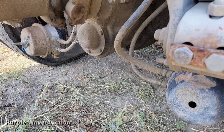 image for item LL9583 1996 Peterbilt 378  semi truck