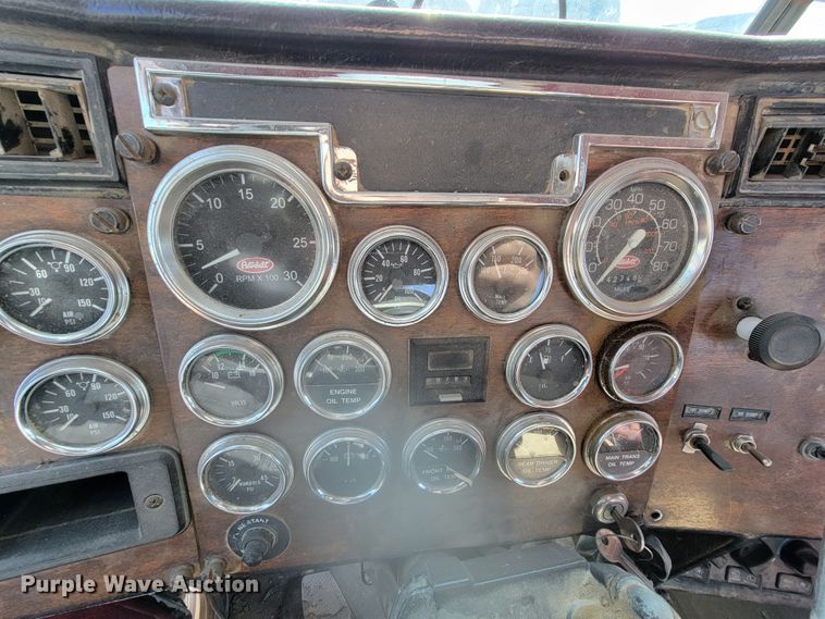 image for item LL9583 1996 Peterbilt 378  semi truck