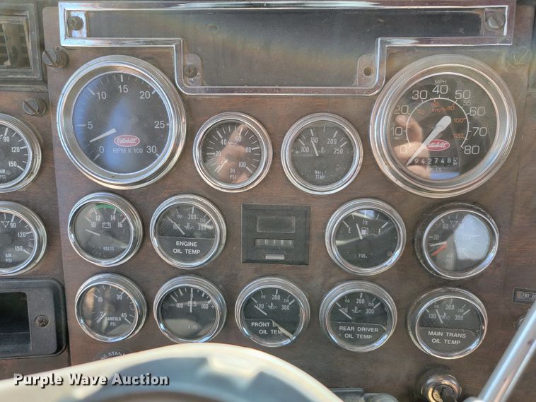 image for item LL9583 1996 Peterbilt 378  semi truck