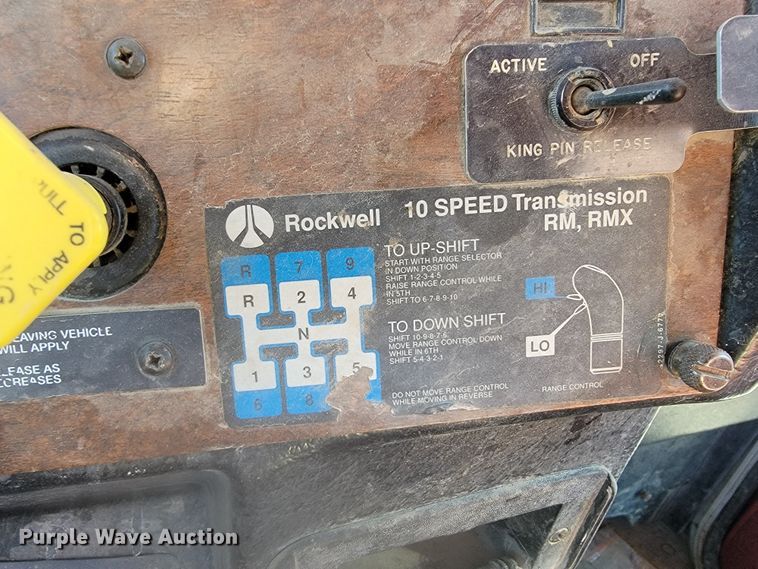 image for item LL9583 1996 Peterbilt 378  semi truck