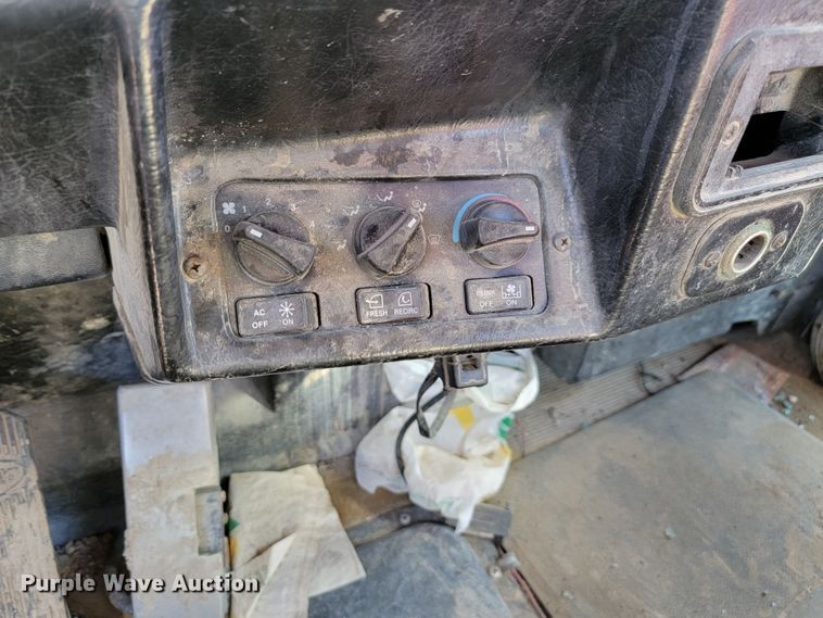 image for item LL9583 1996 Peterbilt 378  semi truck