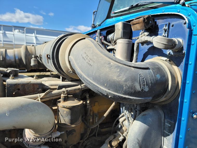 image for item LL9583 1996 Peterbilt 378  semi truck