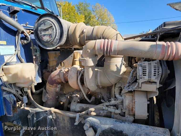 image for item LL9583 1996 Peterbilt 378  semi truck